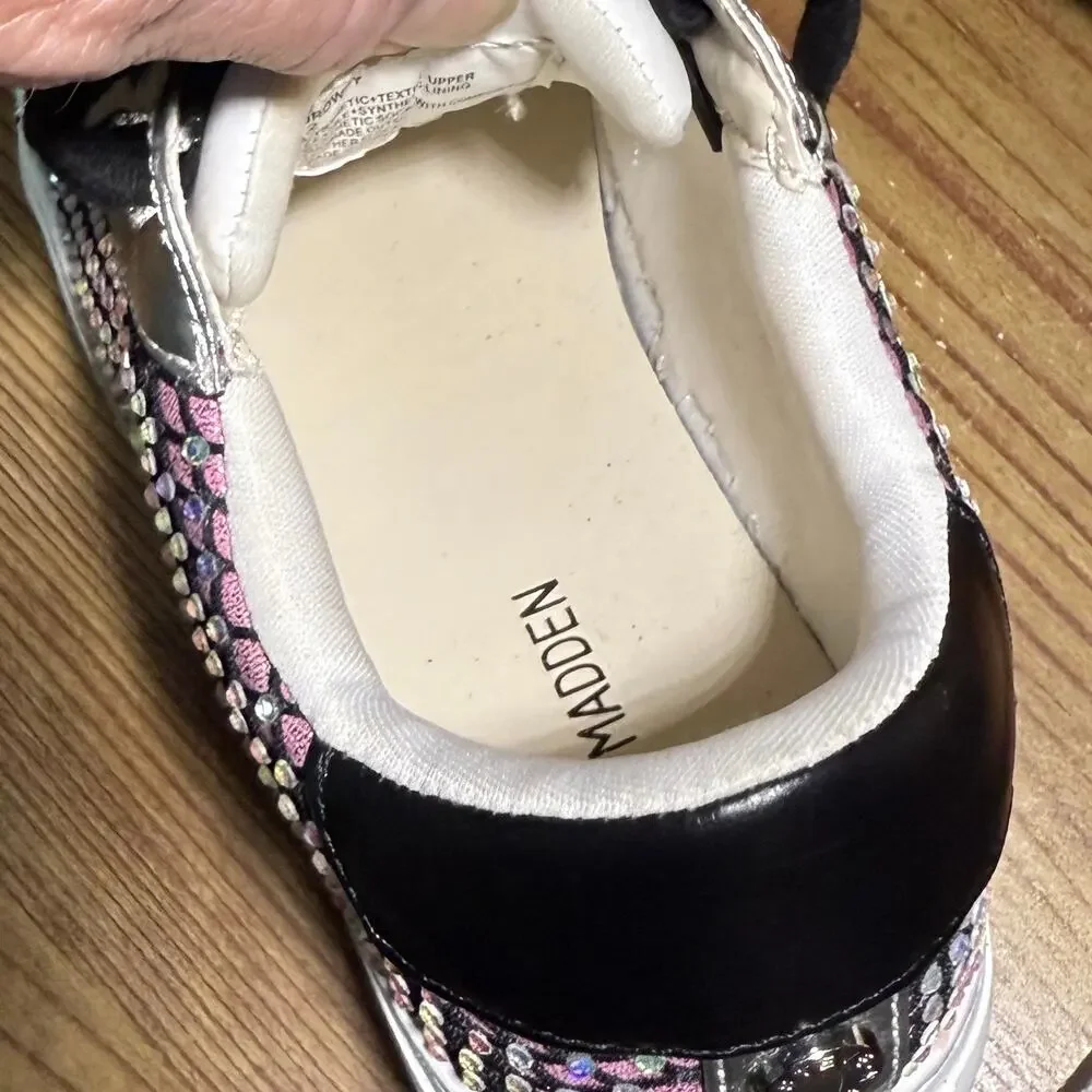 Steve Madden girls J-Rowdy sneakers size 2. Sparkly pink.